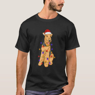 クリスマスハットライトをかぶるウェルシュ・テリア・ドッグ Tシャツ