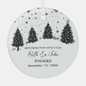クリスマスパインツリーベアースキーカップル婚約 ガラスオーナメント (正面)