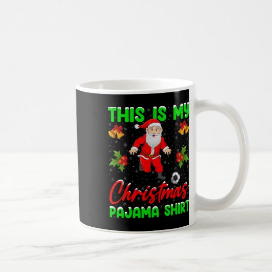 クリスマスパジャマ サンタがサッカーするよ コーヒーマグカップ (右)
