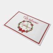 クリスマスパーソナライズされたリース ドアマット (アングル)