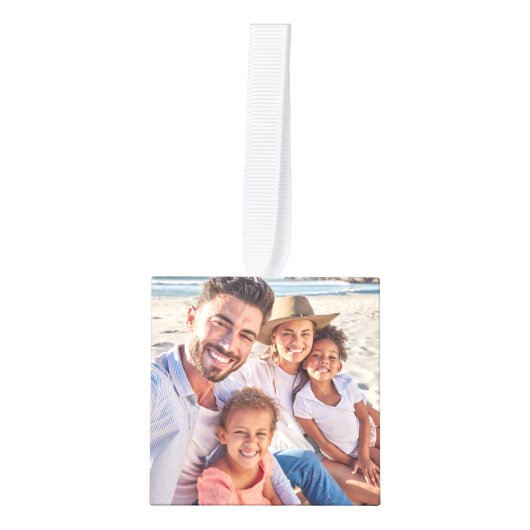 クリスマスパーソナライズされた家族の写真 キューブオーナメント (正面)