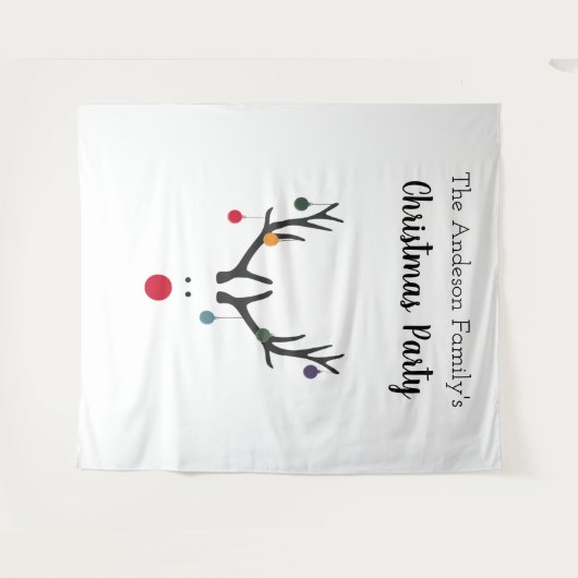 クリスマスパーティーのトナカイ 白 ミニマル ユーモア タペストリー (正面(横))