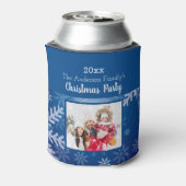 クリスマスパーティーの青い雪片の冬の写真 缶クーラー (缶裏面)
