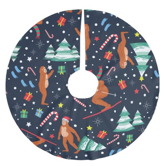 クリスマスビッグフットサスカッチサンタ・イェティ ブラッシュドポリエステルツリースカート (正面)