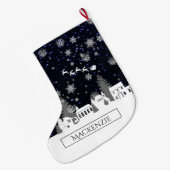 クリスマスビレッジパーソナライズされたストッキング ラージクリスマスストッキング (裏面 (吊り時))