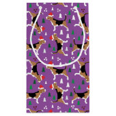 クリスマスビーグル犬パープルサンタハットパターン スモールペーパーバッグ (裏面)