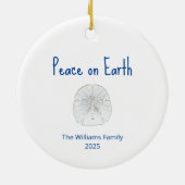 クリスマスビーチサンドドルピースオンアース セラミックオーナメント (裏面)