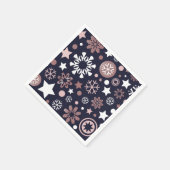 クリスマスピンクの金ゴールドメタリック雪の結晶を青で飾る スタンダードカクテルナプキン (角)