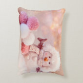 クリスマスピンク&ホワイトフワフワ雪だるま アクセントクッション (裏面(縦))