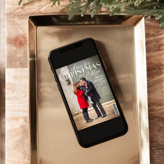 クリスマスファミリーフォトマガジンカバーのための新しい家 シーズンカード