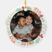 クリスマスファミリーフォトリースサンタは良かった セラミックオーナメント (裏面)