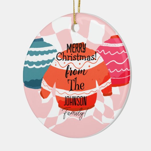 クリスマスファミリー名醜いセーターピンク セラミックオーナメント (左)