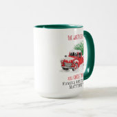 クリスマスファミリー懇親会レッドトラックパーソナライズされた マグカップ (正面右)