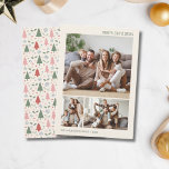 クリスマスファミリー3フォトコラージュ シーズンカード<br><div class="desc">愛祝した人と最も暖かい願いを共有するためにモダン設計されたこのクリスマスフォトコラージュカードで季節の喜び。宇宙を前面に3枚の大切な家族の写真に取り付け、今年の思い出を思い出す美しい方法を提供すお気に入りのるホリデーカード。フェスティバルの木や雪の魅力的結晶が入った冬の模様をバックに展示し、居心地の良い季節のtouchを追加。友人や家族に休日の応援を送るのに最適パーソナライズされたで、このカースタイリッシュドは接続し続ける心のこもった方法である。</div>