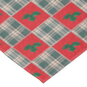 クリスマスフェイクキルティングのホリーパターン テーブルクロス (アングル)