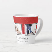 クリスマスフォトコラージュカスタムファミリーレッドホリデー カフェラテマグ (右アングル)