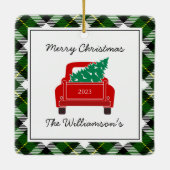クリスマスフォト年名レッドトラックグリーンプレイド セラミックオーナメント (裏面)