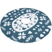 クリスマスフォークアート：スカンジナビアのドードル。 ブラッシュドポリエステルツリースカート (アングル)