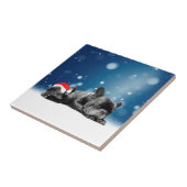 クリスマスフランスのブルドッグパピーススノーサンタハット タイル (側面)