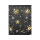 クリスマスブラックバックグラウンド上のゴールデンスノーフレーク ノートパッド (回転)