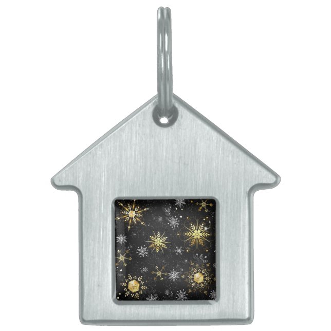 クリスマスブラックバックグラウンド上のゴールデンスノーフレーク ペットネームタグ (正面)