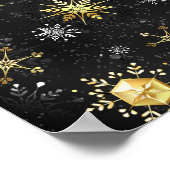 クリスマスブラックバックグラウンド上のゴールデンスノーフレーク ポスター (角)