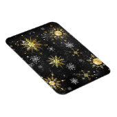 クリスマスブラックバックグラウンド上のゴールデンスノーフレーク マグネット (右側)