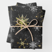 クリスマスブラックバックグラウンド上のゴールデンスノーフレーク ラッピングペーパーシート (インサイチュ)