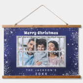 クリスマスブルーのシルバーグリッターの写真窓 吊り下げ型タペストリー (正面)