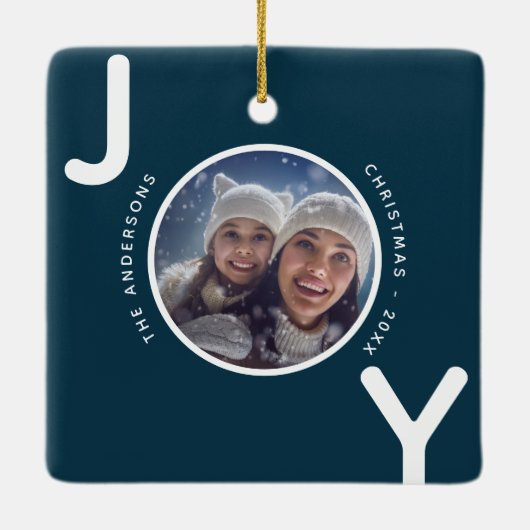 クリスマスブルーの白い喜び写真モダン セラミックオーナメント (裏面)