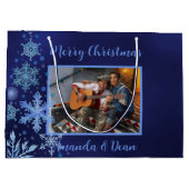 クリスマスブルーの雪片写真 ラージペーパーバッグ (裏面)