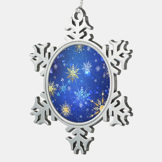 クリスマスブルーバックグラウンドと黄金の雪片 スノーフレークピューターオーナメント (右)