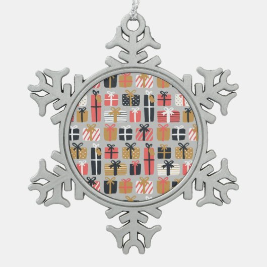 クリスマスプレゼントのペーターオーナメント スノーフレークピューターオーナメント (正面)