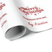 クリスマスプレゼントの包装によって作られた赤い白の手作り ラッピングペーパー (ロールコーナー)