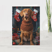 クリスマスプレゼントの暖炉とヴィズラ犬 カード (正面)