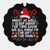 クリスマスプレゼントの木の下で眠ったほうがいい オーナメントカード (正面)