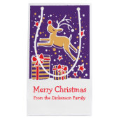 クリスマスプレゼントを巡る可愛いトナカイバッグ スモールペーパーバッグ (正面)