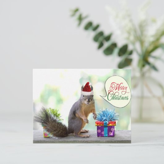 クリスマスプレゼントを持つクリスマスリス シーズンポストカード (スタンド正面)