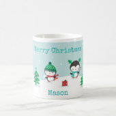 クリスマスプレゼントを飾った可愛いペンギン コーヒーマグカップ (中央)