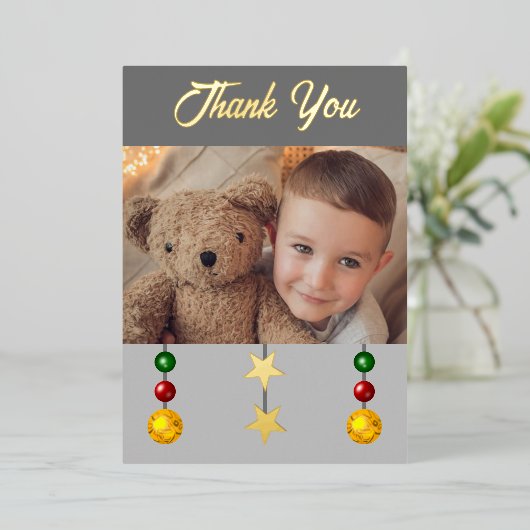 クリスマスプレゼント写真グレーありがとう 箔シーズンカード (立ち正面)
