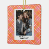 クリスマスプレッドピンクオレンジタータンチェック写真 セラミックオーナメント (左)