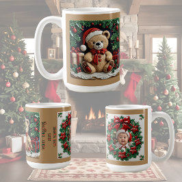 クリスマスベアとプレゼントのカスタマイズ可能コーヒーマグ コーヒーマグカップ