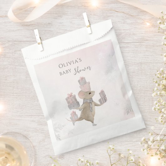 クリスマスベビーシャワーのプレゼントを贈るかわいいマウス フェイバーバッグ (クリップ留めされた状態)