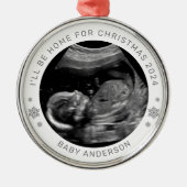 クリスマスベビー発表に帰省する メタルオーナメント (正面)