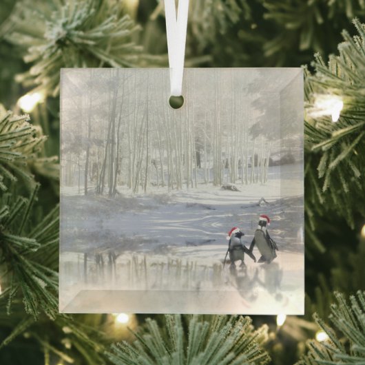 クリスマスペンギン凍っていズスケートで滑る池オーナメント ガラスオーナメント (インサイチュ)