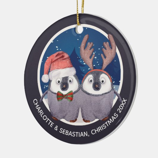 クリスマスペンギン夫妻がかわいいサンタとトナカイ セラミックオーナメント (左)