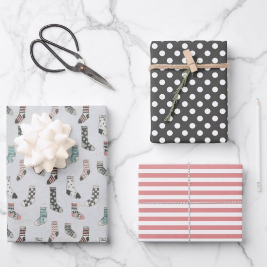 クリスマスホリデーズコージーウィンターソックスツハイゲ ラッピングペーパーシート (正面)