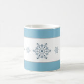 クリスマスホリデーブルーストライプスノーフレークマグ コーヒーマグカップ (中央)