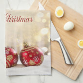 クリスマスホリデー – レッドクリスマスボール《写真》ぼけ味 キッチンタオル (四つ折り)