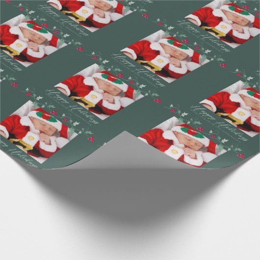クリスマスホリーと赤い果実の緑の写真 ラッピングペーパー (角)